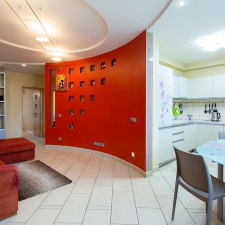 Skovorody Metro Station Apartment Kharkov Ngoại thất bức ảnh
